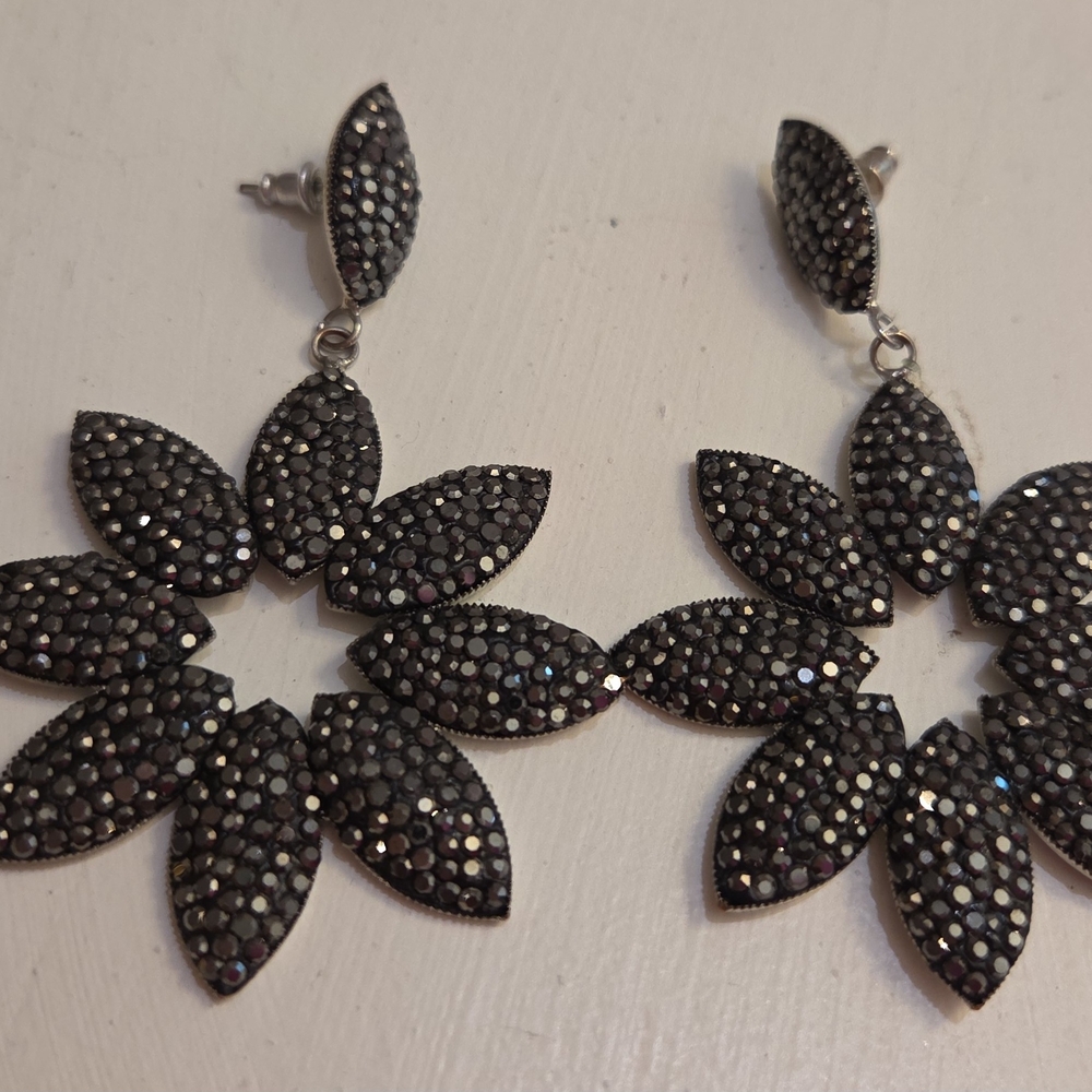 Elegant Black Crystal Earrings